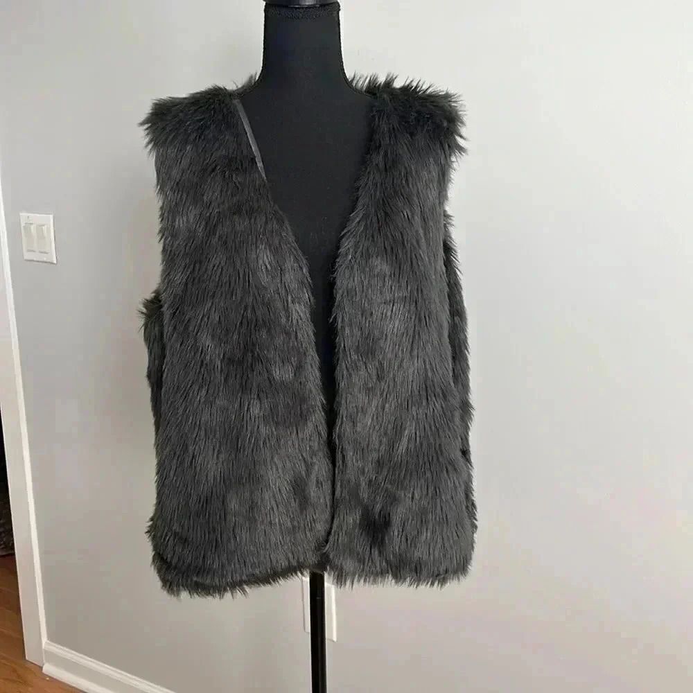 Charming Charlie’s Sliver/Grey faux fur vest